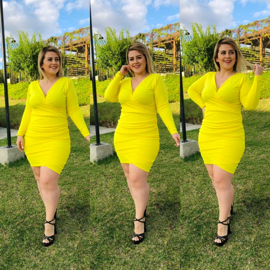 Vestido corto Tubular escote en V con manga larga