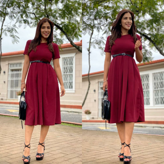 Vestido midi tipo A manga corta